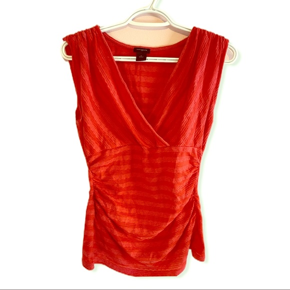 Ann Taylor Tops - Ann Taylor sleeveless shirt size M Ann Taylor Tops - Ann Taylor sleeveless shirt size M
